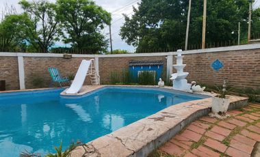 VENTA CASA 4 AMBIENTES MERLO