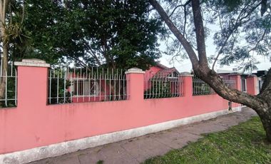 VENTA CASA 5 AMB PILETA Y QUINCHO EN VILLA DE MAYO