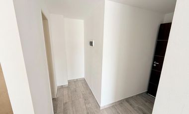 Alquiler mono ambiente Caseros Norte luminoso