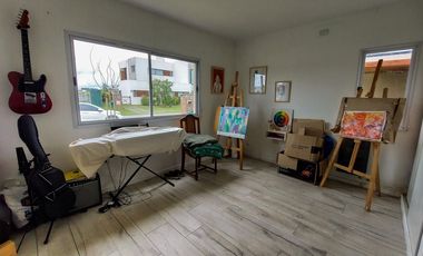 VENTA CASA SAN SEBASTIAN 4 AMB. OPORTUNIDAD!