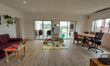 VENTA CASA SAN SEBASTIAN 4 AMB. OPORTUNIDAD!