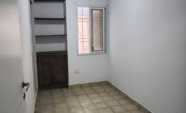 Depto 2 dorm en alquiler con patio – Centro Mza