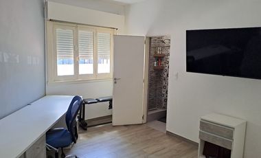 CASA RECICLADA - JARDIN, PILETA - APTO CREDITO