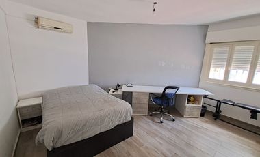 CASA RECICLADA - JARDIN, PILETA - APTO CREDITO