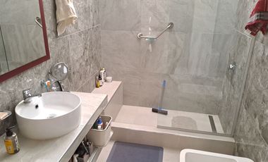 CASA RECICLADA - JARDIN, PILETA - APTO CREDITO