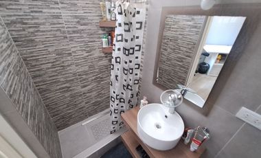 CASA RECICLADA - JARDIN, PILETA - APTO CREDITO