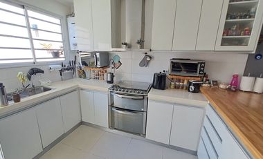 CASA RECICLADA - JARDIN, PILETA - APTO CREDITO