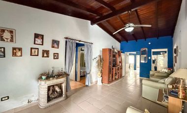 Casa en Venta en Villa Elisa 2 Dormitorios Patio