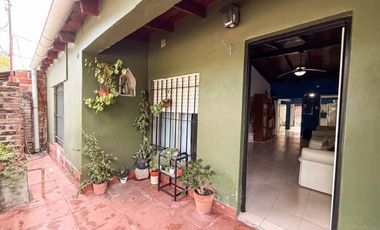 Casa en Venta en Villa Elisa 2 Dormitorios Patio