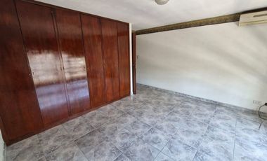 PH EN ALQUILER 4 AMBIENTES LANUS OESTE CENTRO.