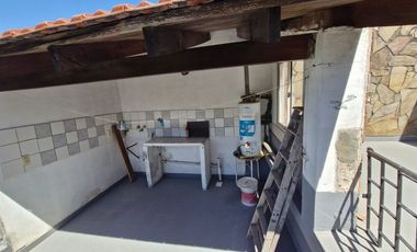 PH EN ALQUILER 4 AMBIENTES LANUS OESTE CENTRO.