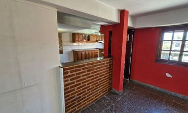 PH EN ALQUILER 4 AMBIENTES LANUS OESTE CENTRO.