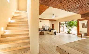 Casa con alberca y 5 habitaciones estilo hotel boutique en venta en Tulum, Amueblada