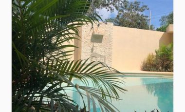 Casa con alberca y 5 habitaciones estilo hotel boutique en venta en Tulum, Amueblada