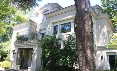 VENTA - Alquiler CASA Martinez al Rio - 4 dormitorios