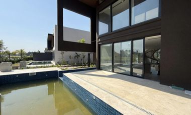 Casa en alquiler al rio, en barrio náutico El Yacht, Nordelta, Tigre