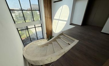 Casa en alquiler al rio, en barrio náutico El Yacht, Nordelta, Tigre