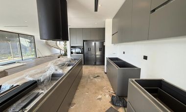 Casa en alquiler al rio, en barrio náutico El Yacht, Nordelta, Tigre