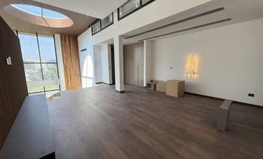 Casa en alquiler al rio, en barrio náutico El Yacht, Nordelta, Tigre