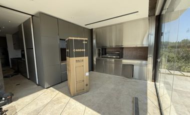 Casa en alquiler al rio, en barrio náutico El Yacht, Nordelta, Tigre