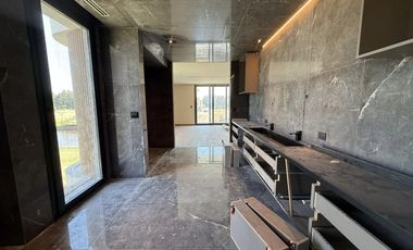 Casa en alquiler al rio, en barrio náutico El Yacht, Nordelta, Tigre