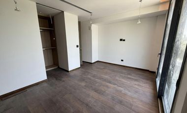 Casa en alquiler al rio, en barrio náutico El Yacht, Nordelta, Tigre