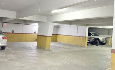 Departamento   2 amb con balcon corrido y cochera cubierta  . muy luminoso