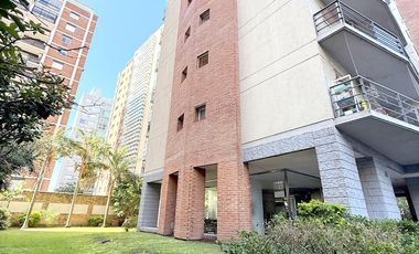 Departamento   2 amb con balcon corrido y cochera cubierta  . muy luminoso