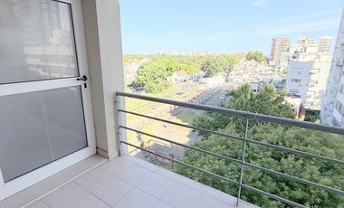 Departamento   2 amb con balcon corrido y cochera cubierta  . muy luminoso