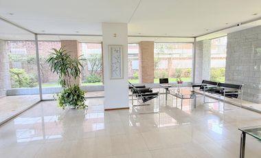 Departamento   2 amb con balcon corrido y cochera cubierta  . muy luminoso