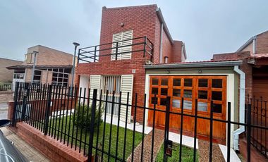 Duplex 3 dormitorios con seguridad