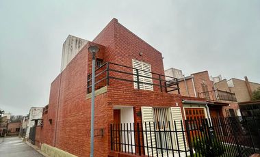 Duplex 3 dormitorios con seguridad