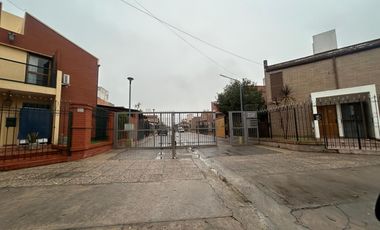 Duplex 3 dormitorios con seguridad