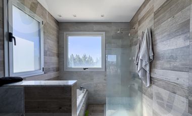 Casa en venta y alquiler - Barrio La Providencia, Canning