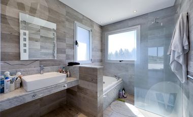 Casa en venta y alquiler - Barrio La Providencia, Canning