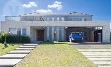 Casa en venta y alquiler - Barrio La Providencia, Canning