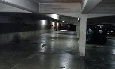 NUEVO PRECIO!!! Cochera en  VICENTE LOPEZ