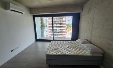 Hermoso monoambiente con mobiliario en Domus Parque