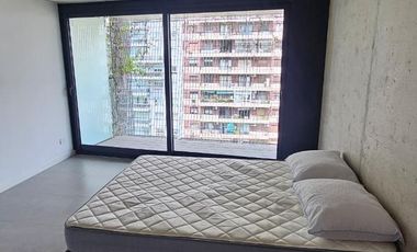 Hermoso monoambiente con mobiliario en Domus Parque