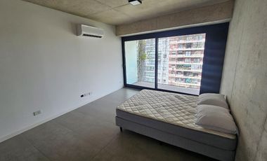 Hermoso monoambiente con mobiliario en Domus Parque