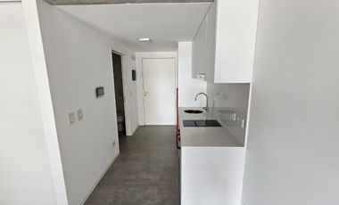 Hermoso monoambiente con mobiliario en Domus Parque