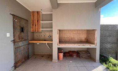 CASA 3 DORMITORIOS A ESTRENAR ZONA NORTE PARANA