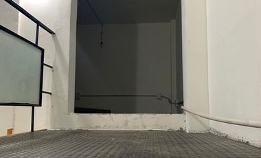 Alquiler Local en Ciudadela Buen Estado C/Entre piso