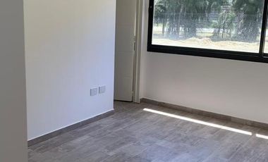 Casa en venta con renta - Barrio Santa Juana, Canning