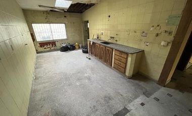 Local en Loria 21, Lomas de Zamora