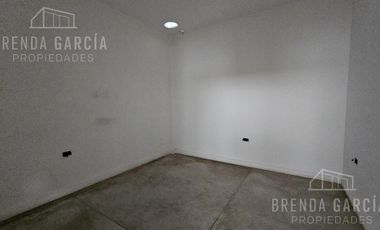 Local Salón De Eventos u Oficinas Céntrico