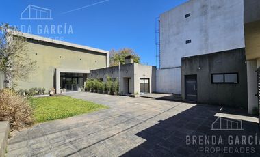 Local Salón De Eventos u Oficinas Céntrico