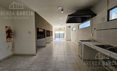 Local Salón De Eventos u Oficinas Céntrico