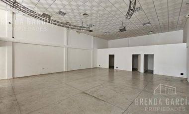 Local Salón De Eventos u Oficinas Céntrico