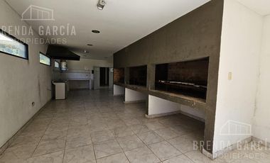 Local Salón De Eventos u Oficinas Céntrico